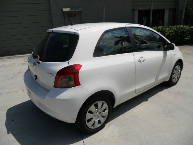 Toyota Yaris 2008 photo 12