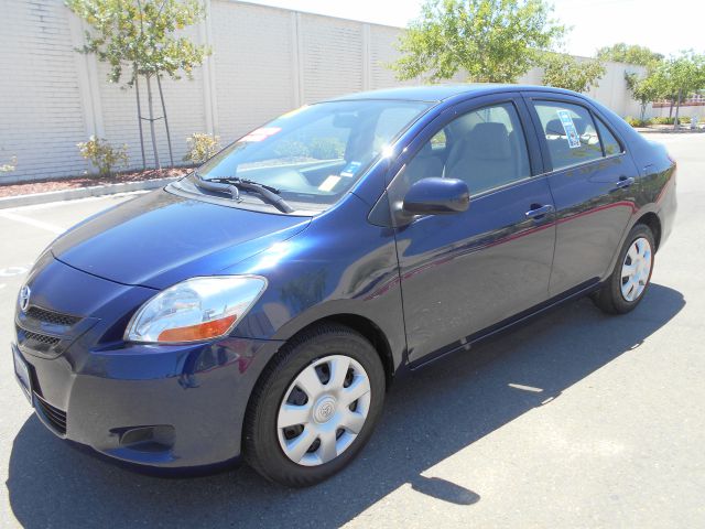 Toyota Yaris 2008 photo 2