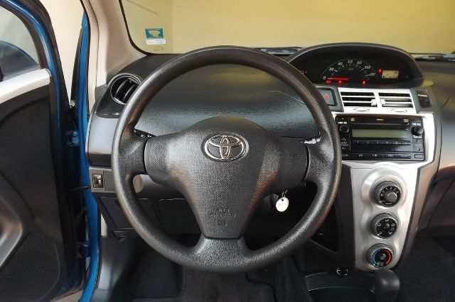 Toyota Yaris 2008 photo 19