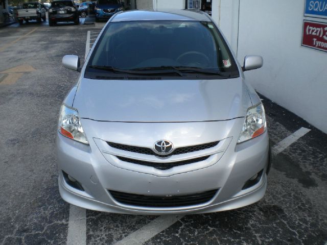 Toyota Yaris 2008 photo 1