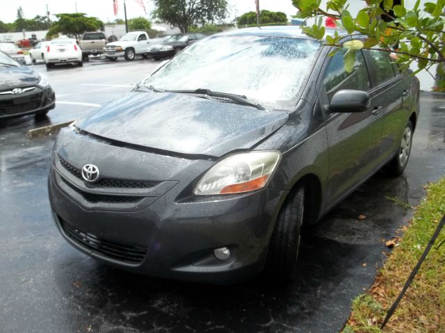 Toyota Yaris 2008 photo 2