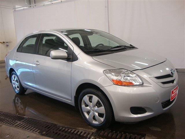 Toyota Yaris 2008 photo 3