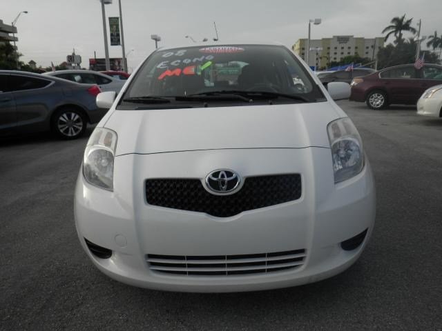 Toyota Yaris 2008 photo 1