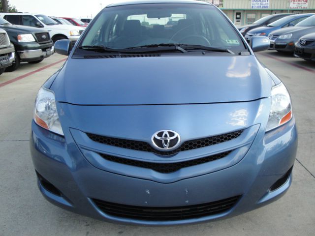 Toyota Yaris 2008 photo 2