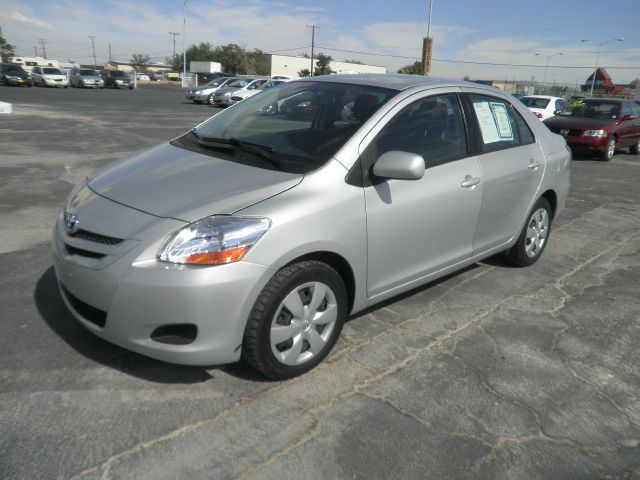 Toyota Yaris 3.5tl W/tech Pkg Sedan