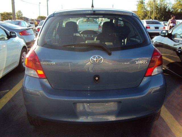 Toyota Yaris 2009 photo 3