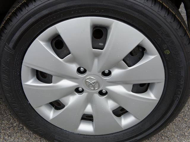 Toyota Yaris 2009 photo 7