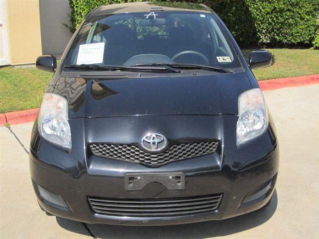 Toyota Yaris 2009 photo 1