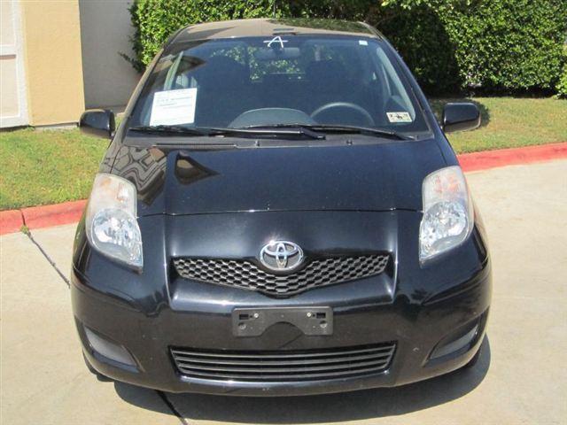 Toyota Yaris 2009 photo 2