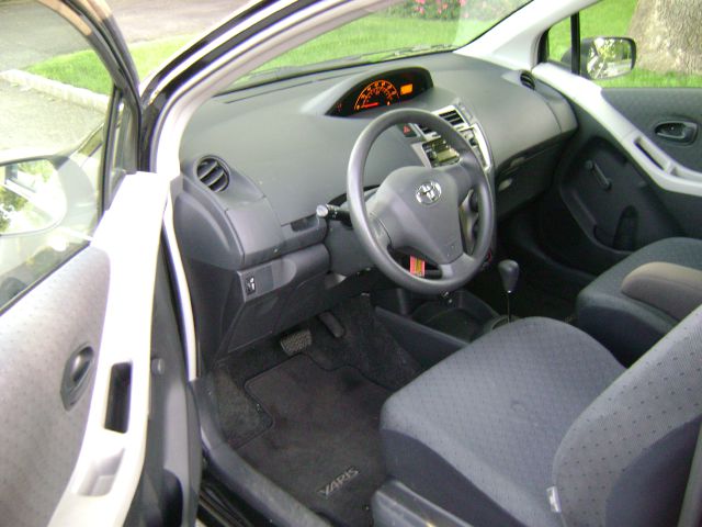 Toyota Yaris 2009 photo 15