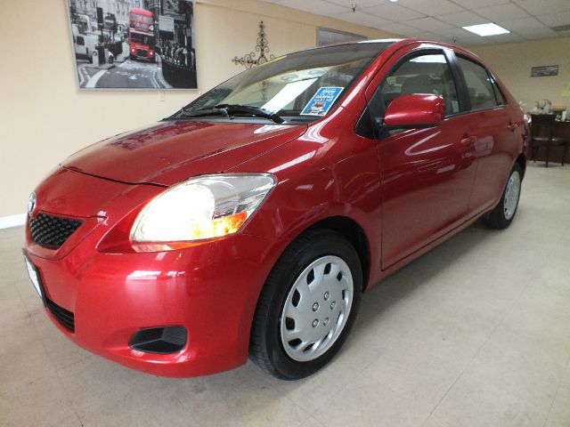 Toyota Yaris 2009 photo 2