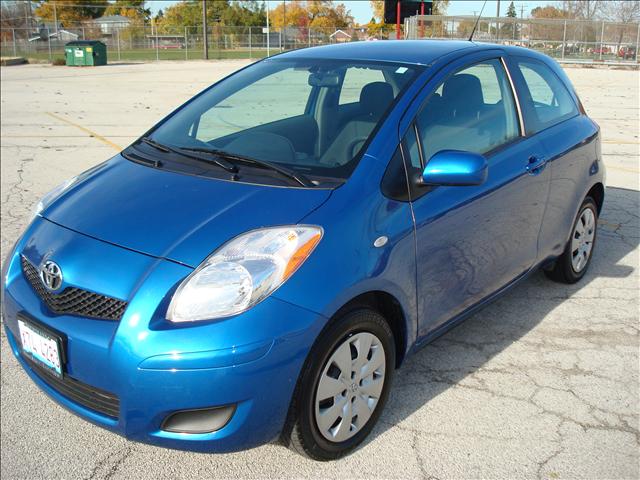 Toyota Yaris 2010 photo 1