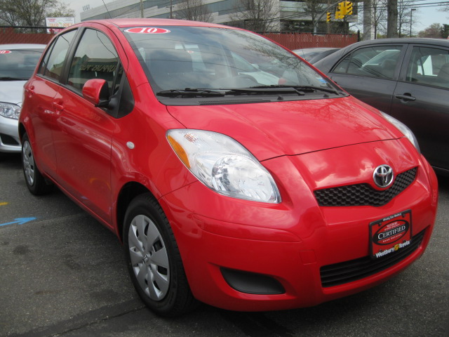 Toyota Yaris 2010 photo 3