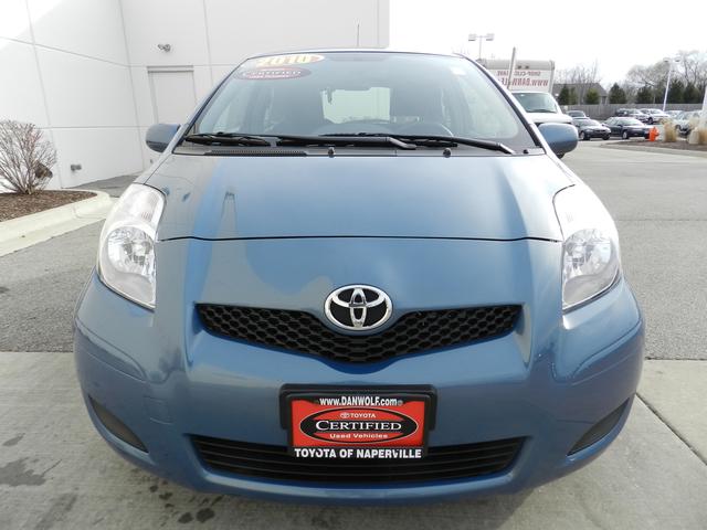 Toyota Yaris 2010 photo 2