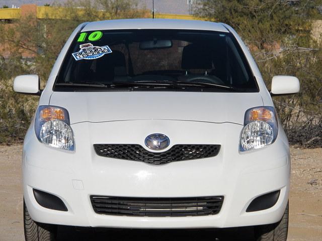 Toyota Yaris 2010 photo 1