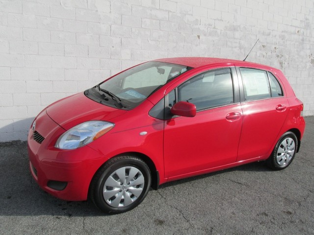 Toyota Yaris 2010 photo 1