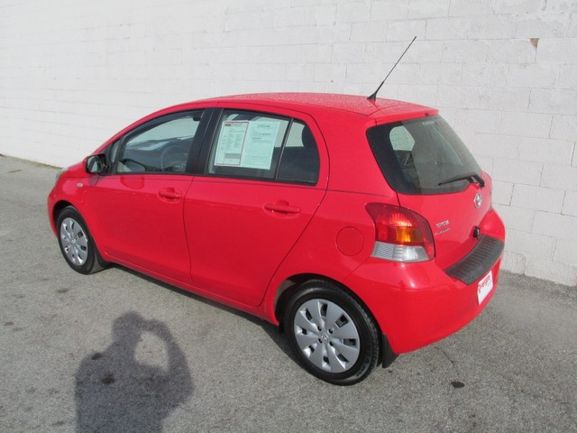 Toyota Yaris 2010 photo 2