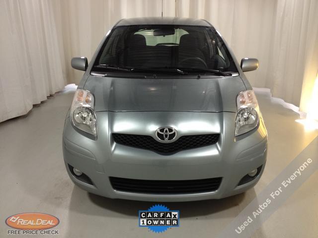 Toyota Yaris 2010 photo 1