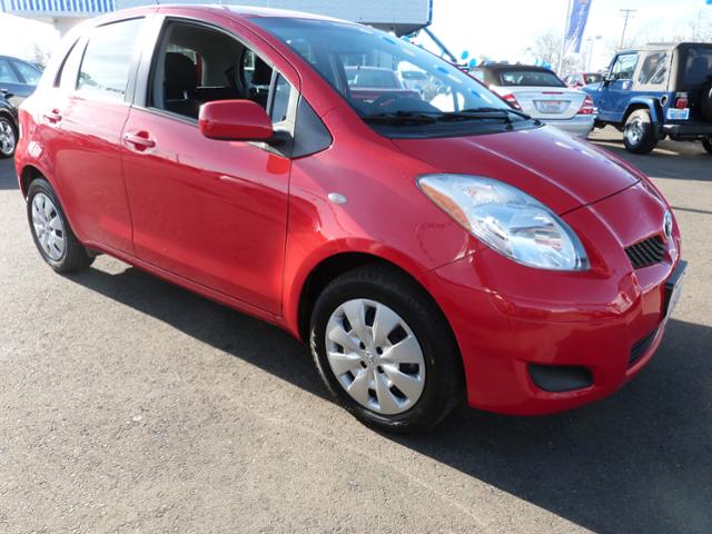 Toyota Yaris 2010 photo 2