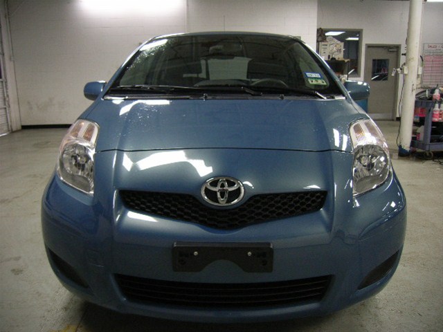 Toyota Yaris 2010 photo 1