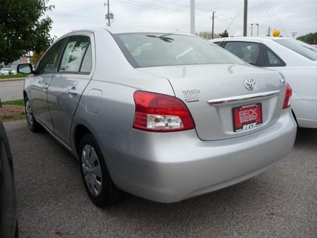 Toyota Yaris 2010 photo 4