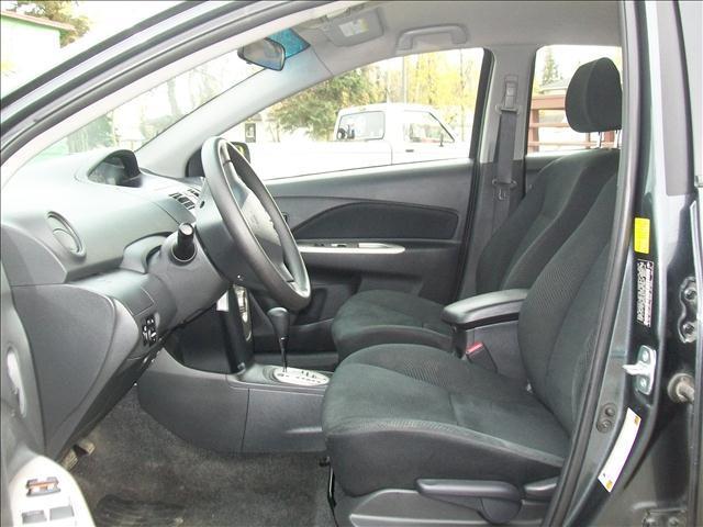 Toyota Yaris 2010 photo 3