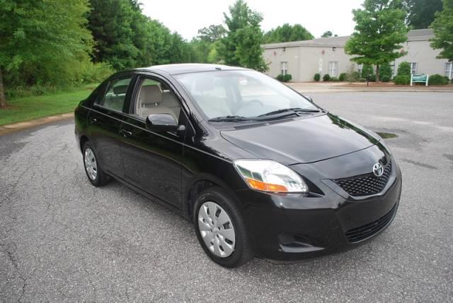 Toyota Yaris 2010 photo 4