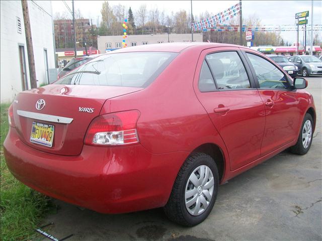 Toyota Yaris 2010 photo 2