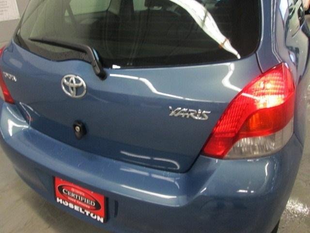 Toyota Yaris 2010 photo 4