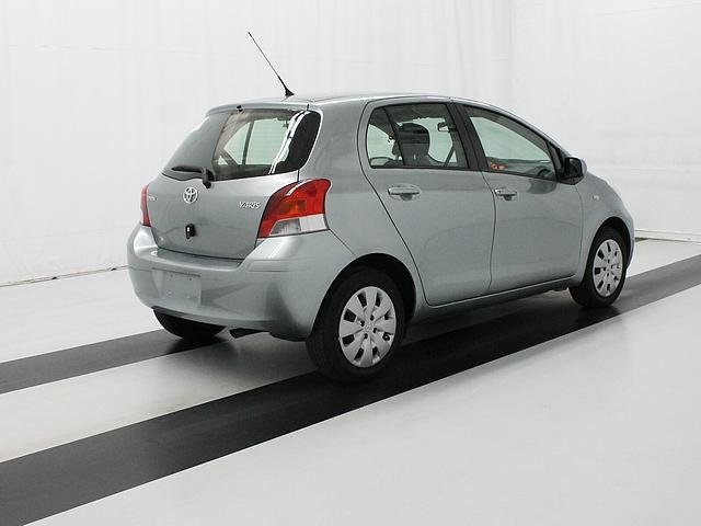 Toyota Yaris 2010 photo 1