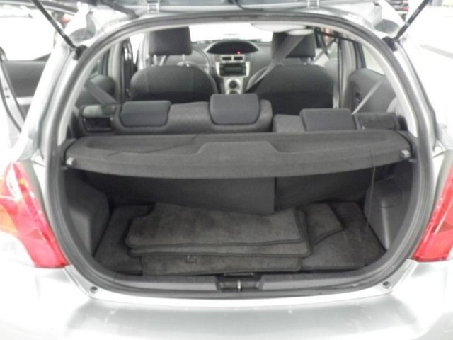 Toyota Yaris 2010 photo 5