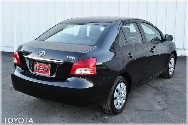 Toyota Yaris 2010 photo 5