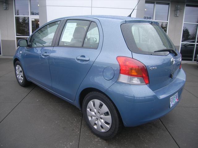 Toyota Yaris 2010 photo 4