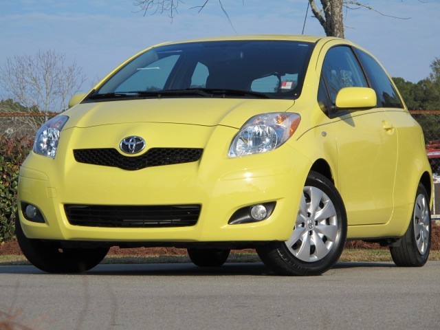 Toyota Yaris 2010 photo 1