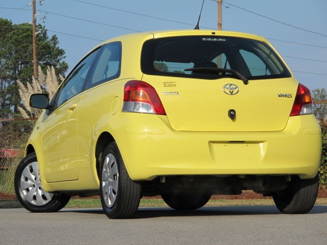 Toyota Yaris 2010 photo 5