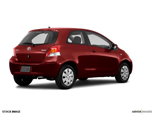 Toyota Yaris 2010 photo 3