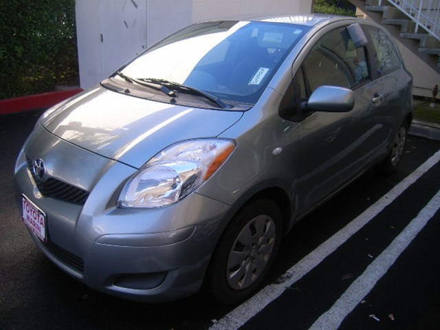 Toyota Yaris Base Unspecified