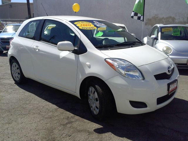 Toyota Yaris 2010 photo 3