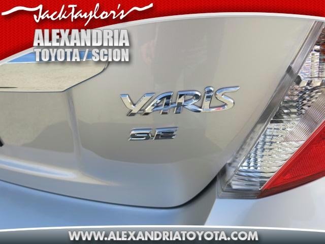 Toyota Yaris 2012 photo 4