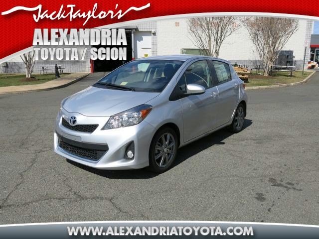 Toyota Yaris 2012 photo 5