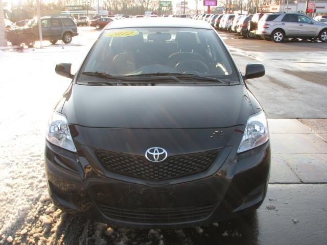 Toyota Yaris 2012 photo 3