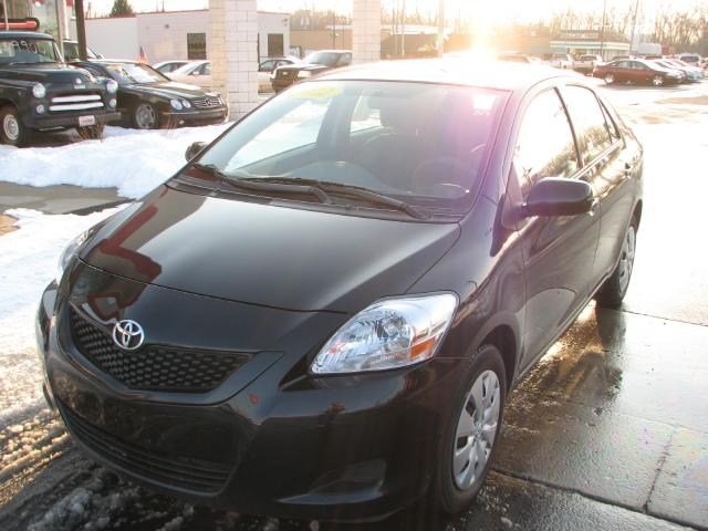 Toyota Yaris 2012 photo 4