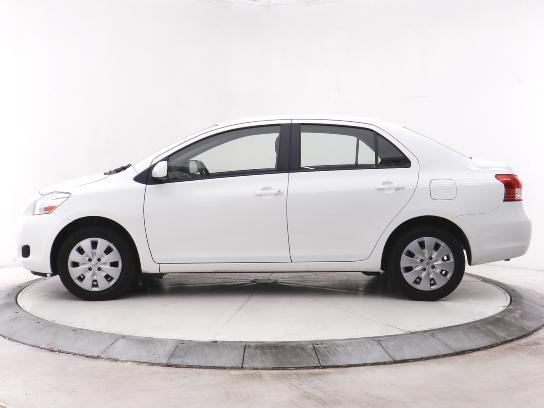 Toyota Yaris 2012 photo 3