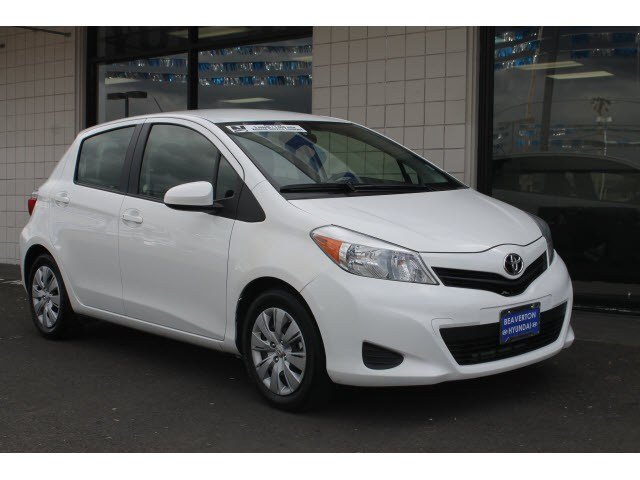 Toyota Yaris 2012 photo 3