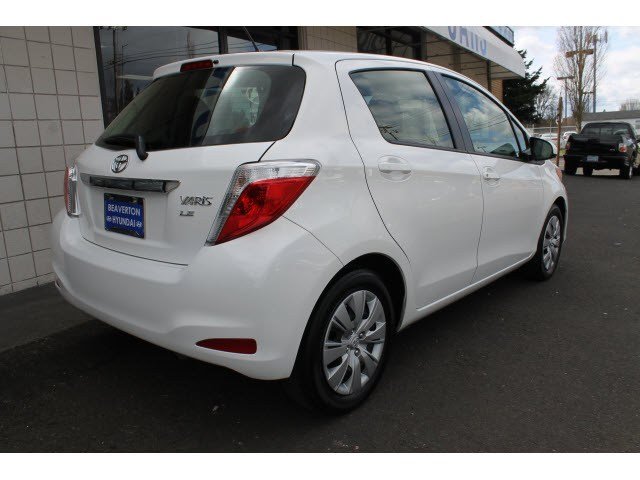 Toyota Yaris 2012 photo 5