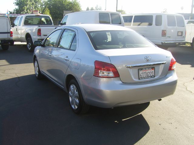 Toyota Yaris 4DR 4WD Sport AT Sedan