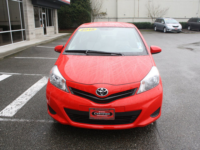 Toyota Yaris 2012 photo 4