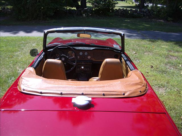 Triumph TR6 1971 photo 4