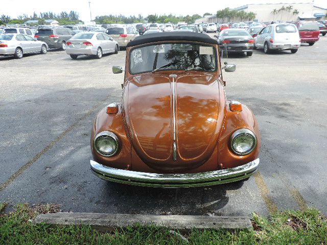 Volkswagen Beetle 1971 photo 1