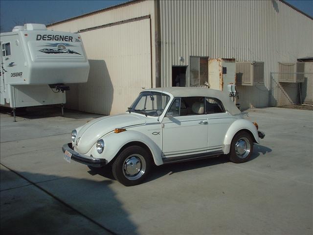 Volkswagen Beetle 1977 photo 1